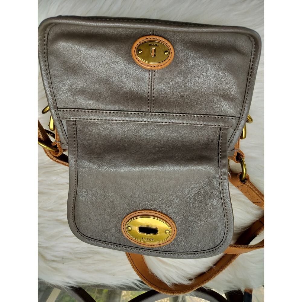 5213) Vintage Fossil 'Long Live' Taupe and Tan Leather Crossbody Shoulders Bag - Picture 7 of 11